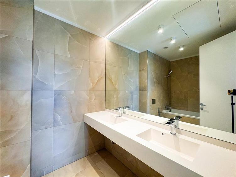 Apartament cu 3 camere decomandat, mobilat în Floreasca