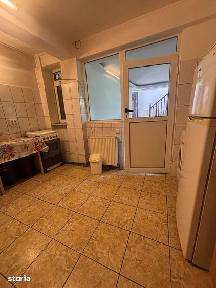 Casă cu 3 camere cu Teren 350 Mp în Central