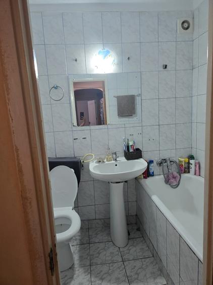 Apartament cu 2 camere decomandat în Drumul Găzarului