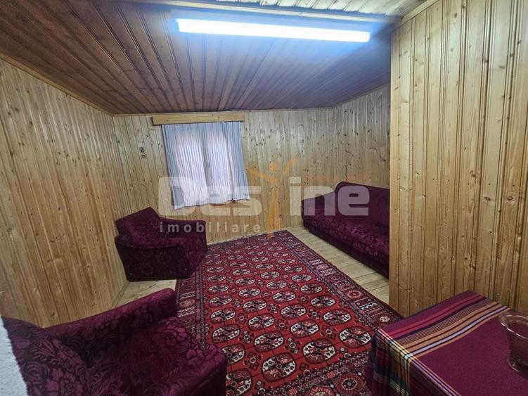 Casă individuală cu 3 camere cu Canalizare în Trăisteni