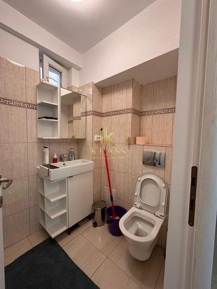 Apartament cu 2 camere, mobilat în Universitate