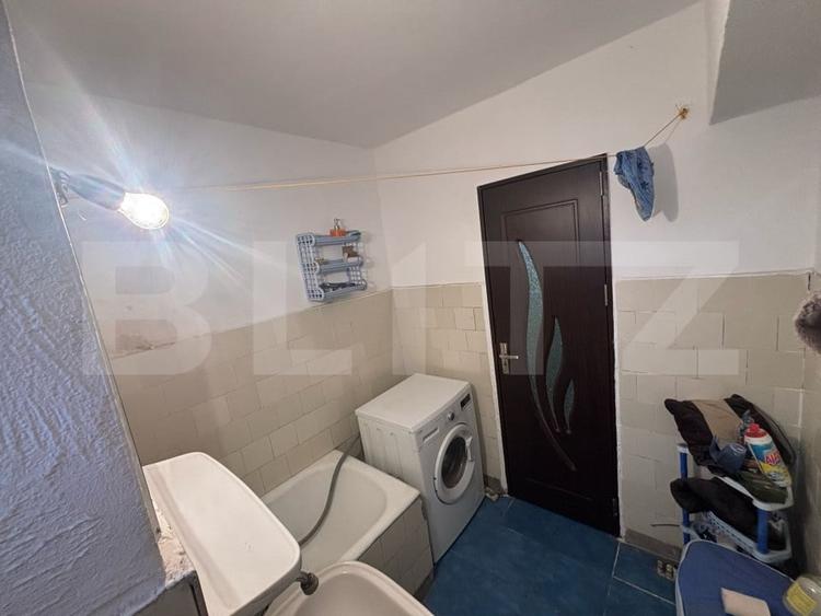 Apartament cu 2 camere decomandat, mobilat în Craiovița Nouă