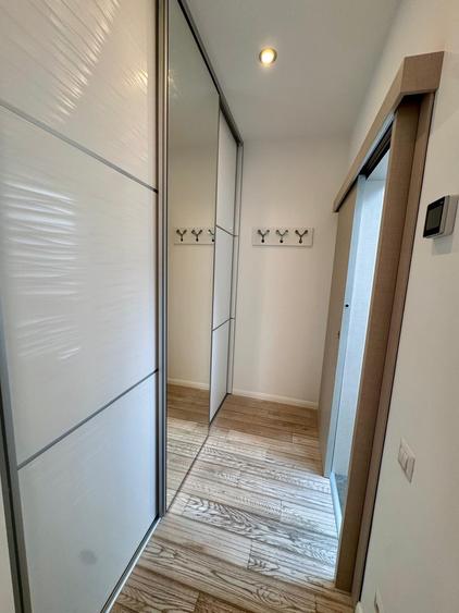 Apartament cu 3 camere decomandat în Băneasa