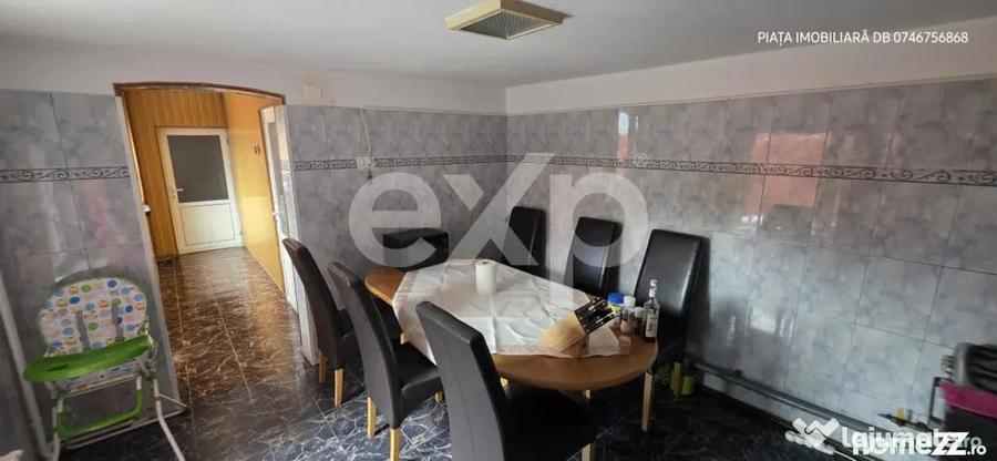 Casă cu 9 camere cu Teren 1053 Mp în Ultracentral