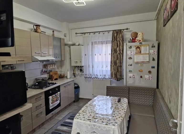 Apartament cu 2 camere decomandat în Cug