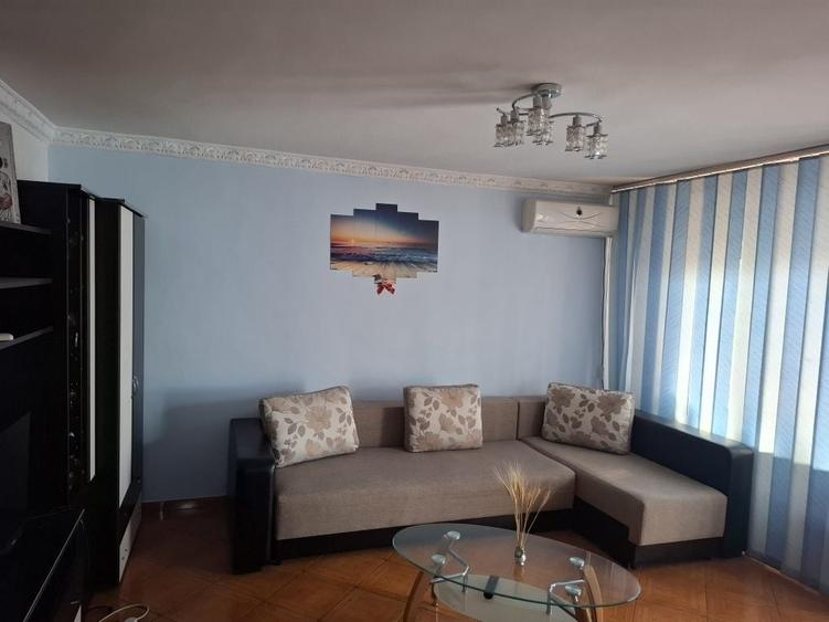 Apartament cu 2 camere decomandat în Lacul Tei