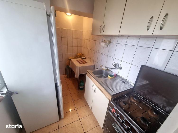 Garsonieră decomandată în Casa de Cultură