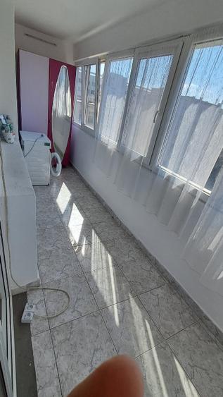 Apartament cu 3 camere semidecomandat în Lujerului
