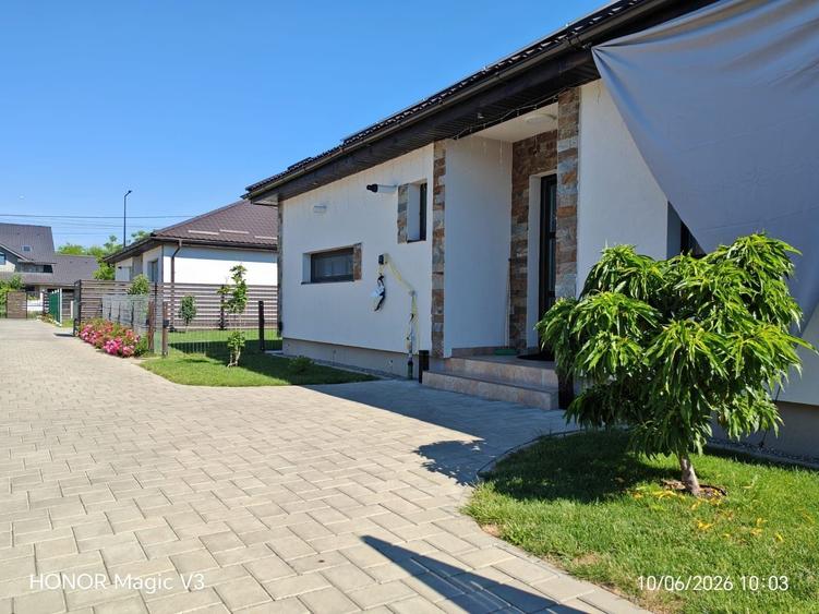 Casă cu 2 camere în Petru Rareș