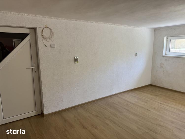 Apartament cu 2 camere în Micro 16