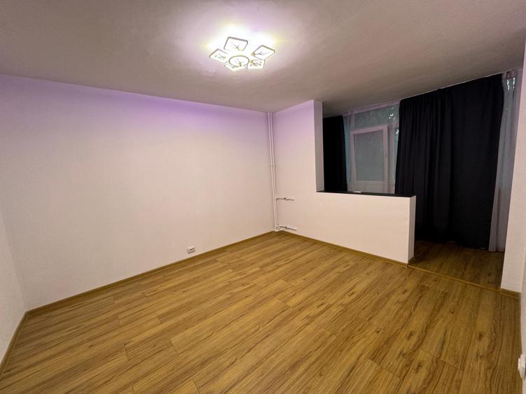 Apartament cu 3 camere decomandat în Domenii