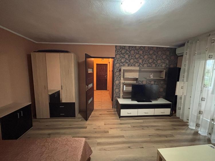 Garsonieră decomandată în Lujerului
