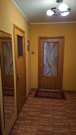 Apartament cu 4 camere decomandat în Titan