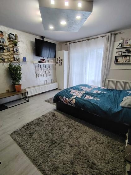 Apartament cu 2 camere decomandat în Florești