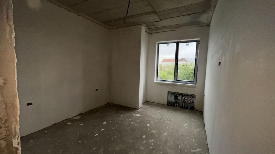Duplex cu 4 camere cu Canalizare în Chiajna