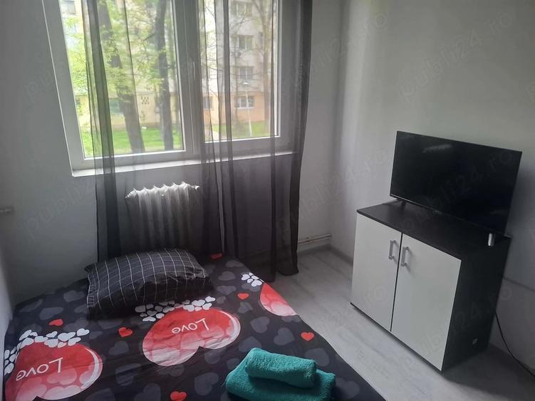 Apartament cu 3 camere decomandat în Alexandru cel Bun