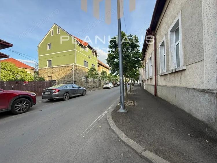 Apartament /casa terasa si curte 249 mp Nicolae Titulescu Baia Mare,la 2 min Primaria Baia Mare