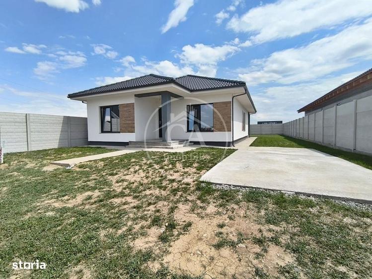 Casă cu 4 camere decomandat cu Teren 553 Mp în Sântandrei
