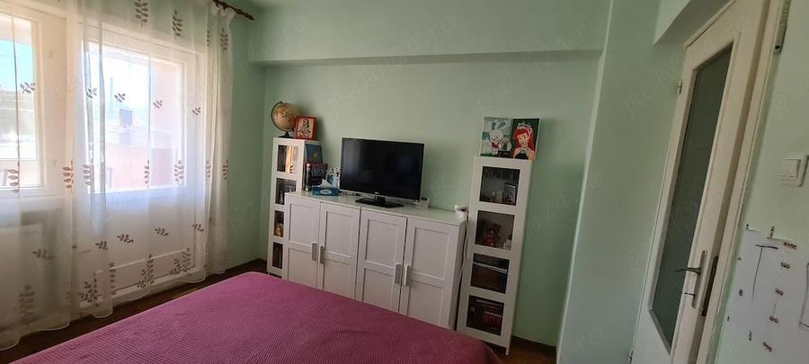 Apartament cu 4 camere decomandat în Șagului