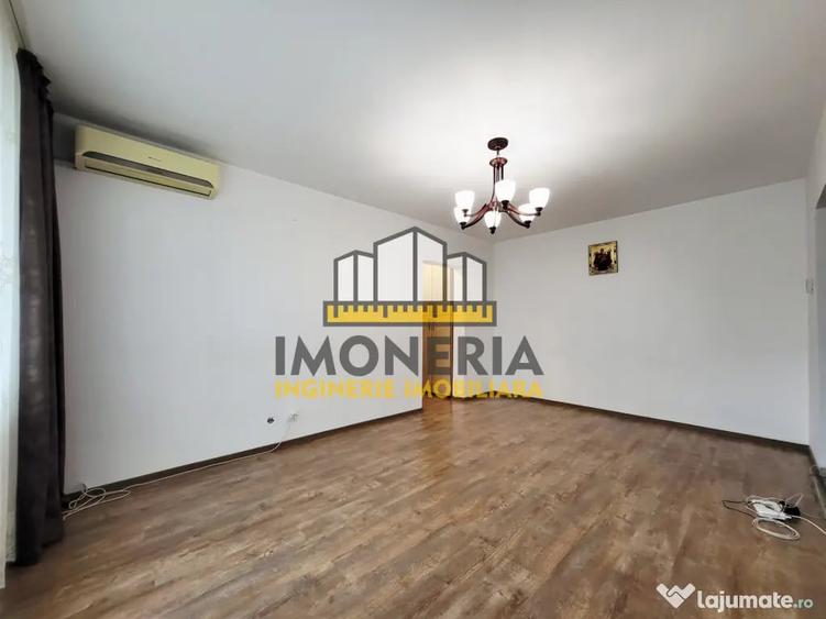 Apartament cu 3 camere semidecomandat în Colentina