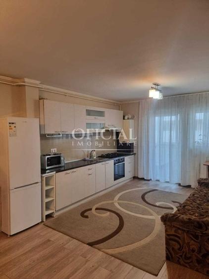 Apartament cu 2 camere semidecomandat, mobilat în Florești