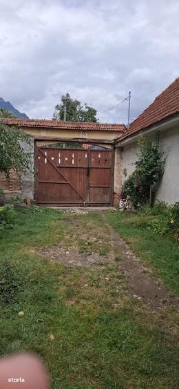 Casă cu 2 camere în Central
