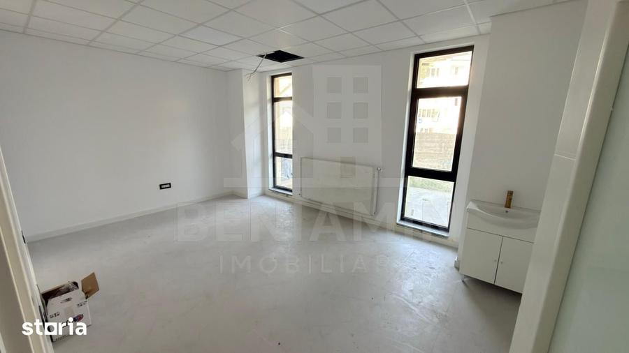 Spațiu comercial, de 530 mp, în George Enescu