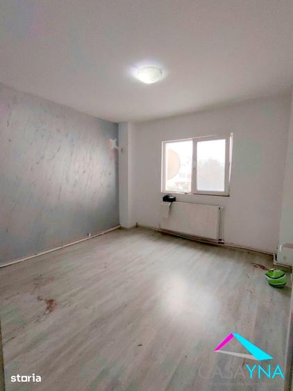 Apartament cu 3 camere decomandat în Republicii