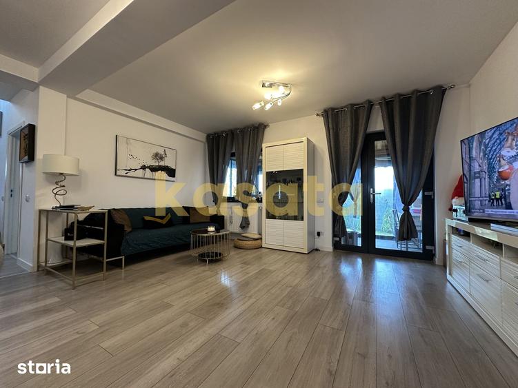 Casă cu 4 camere cu Teren 500 Mp în Găneasa