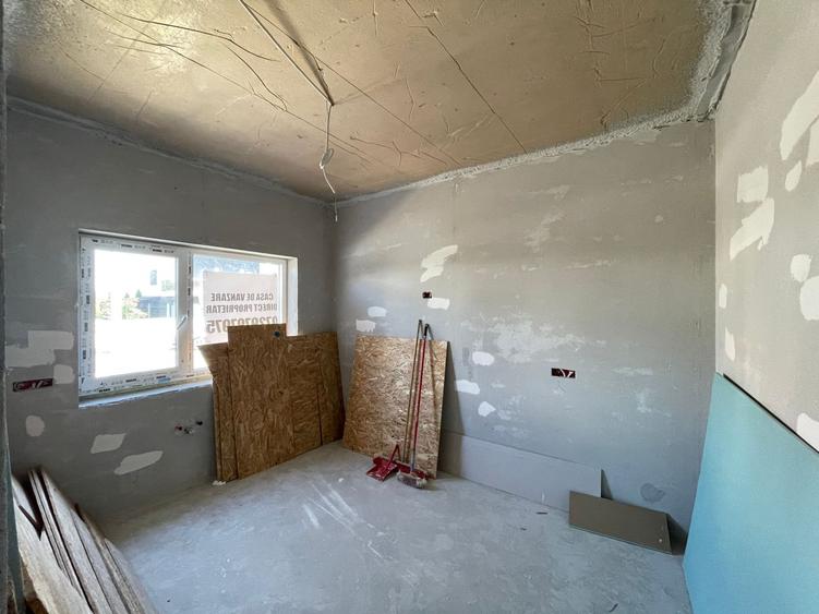 Duplex cu 4 camere cu Canalizare în Dumbrăvița