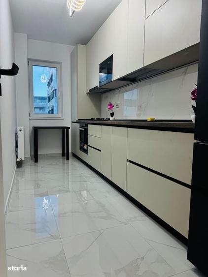 Apartament cu 2 camere decomandat în Roșu