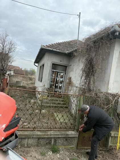Casă cu 2 camere în Unirea