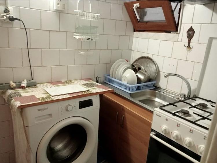 Garsonieră decomandată în Eroii Revoluției