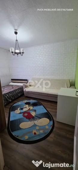 Apartament cu 2 camere semidecomandat în Aleea Trandafirilor