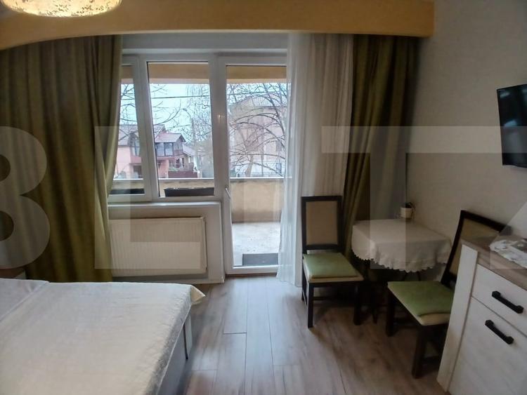 Pensiune 14 camere cu bai proprii si intrari separate, 500 mp, zona Mehala - 12