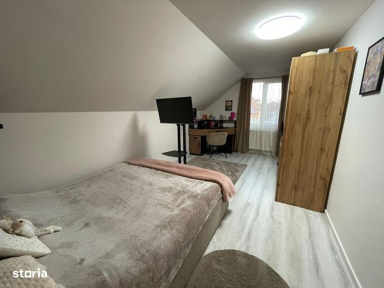 Casă cu 4 camere în Central