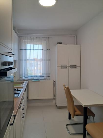Apartament cu 2 camere semidecomandat în Hipodrom 2