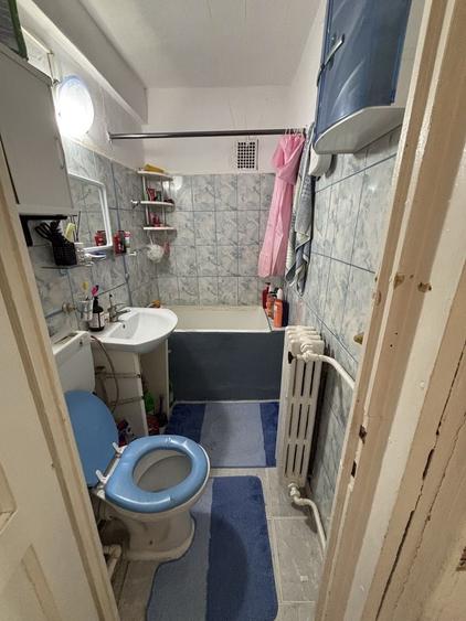Apartament cu 2 camere decomandat în Basarabia