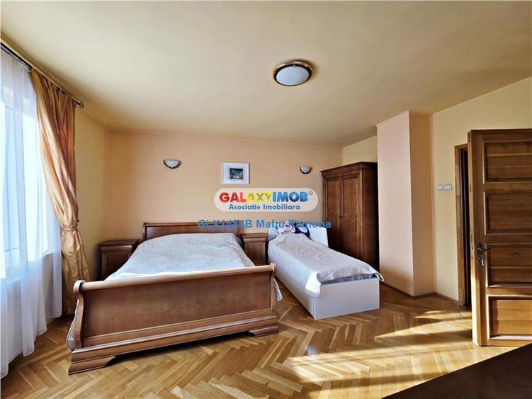 Casă cu 5 camere cu Teren 510 Mp în Balotești