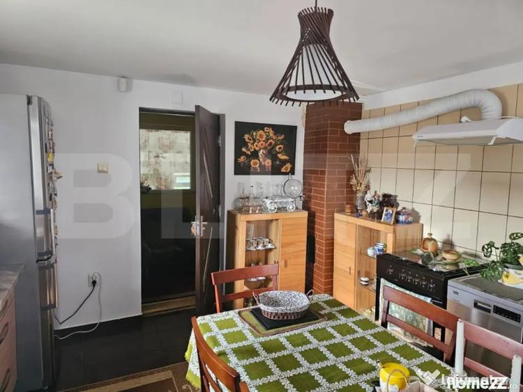 Casă cu 4 camere cu Teren 5755 Mp în Central