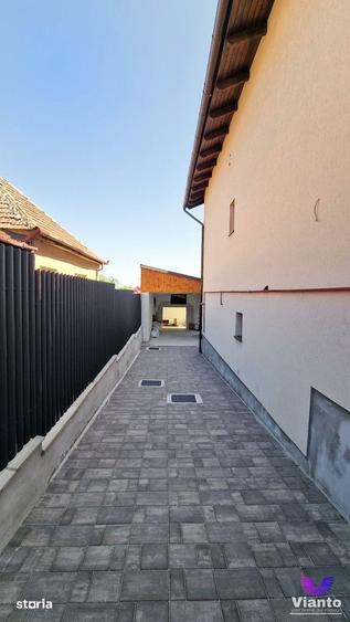 Casă cu 5 camere cu Teren 483 Mp în Trei Stejari