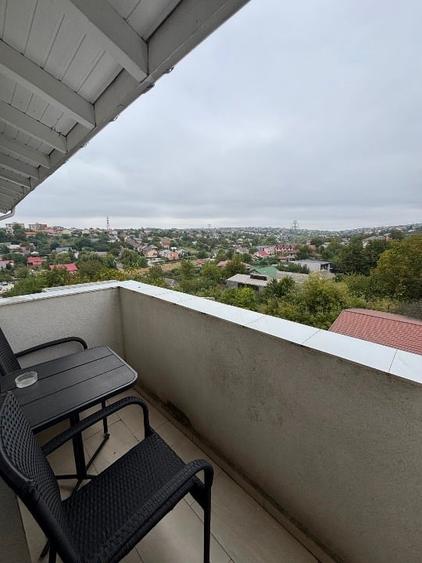 Apartament cu 2 camere decomandat în Valea Adâncă