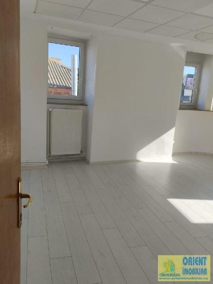 Birou, 10 mp în Ultracentral