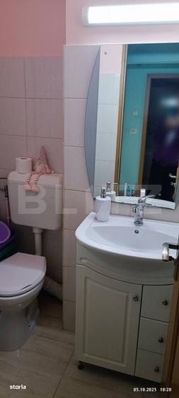 Apartament cu 3 camere decomandat în Florilor