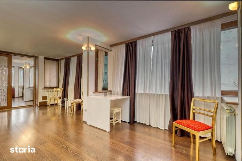 Apartament cu 5 camere decomandat în Grivița