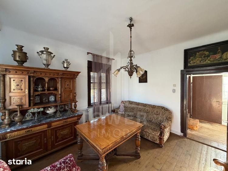 Casă cu 4 camere decomandat cu Teren 306 Mp în Central
