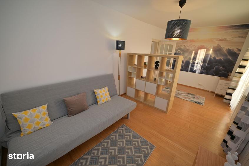 Apartament cu 4 camere decomandat în Delfinariu