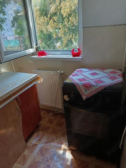 Garsonieră nedecomandată în Școlilor