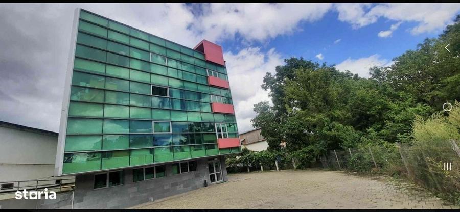 Spațiu comercial, de 500 mp, în Ultracentral