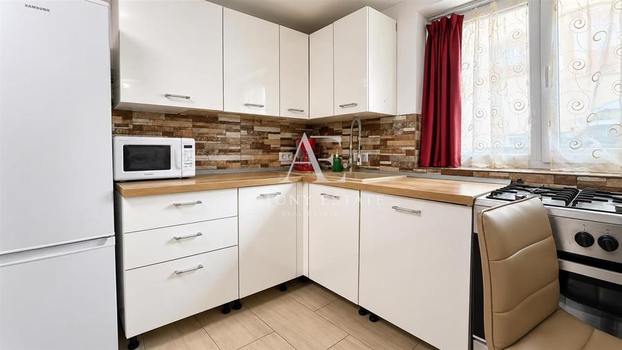 Apartament cu 3 camere decomandat, mobilat în Central